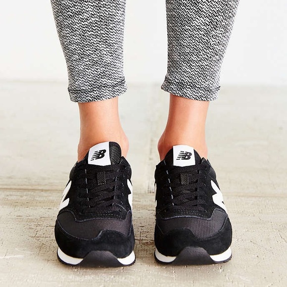 new balance 620 capsule core running sneaker